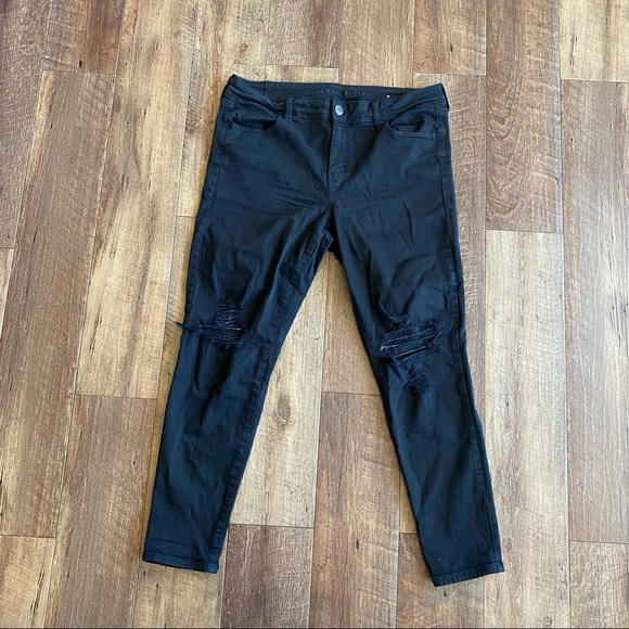 American Eagle black distressed jeans size 16